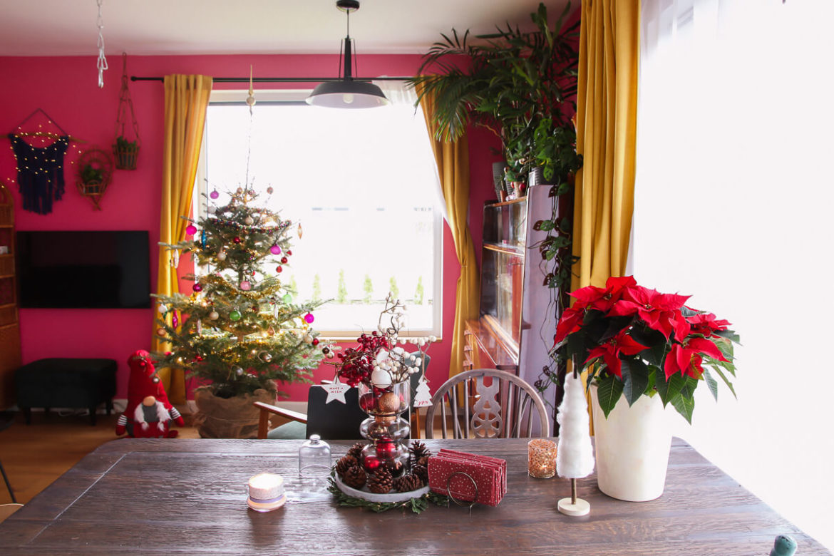 TRADYCYJNA CHOINKA. DEKORACJE ŚWIĄTECZNE